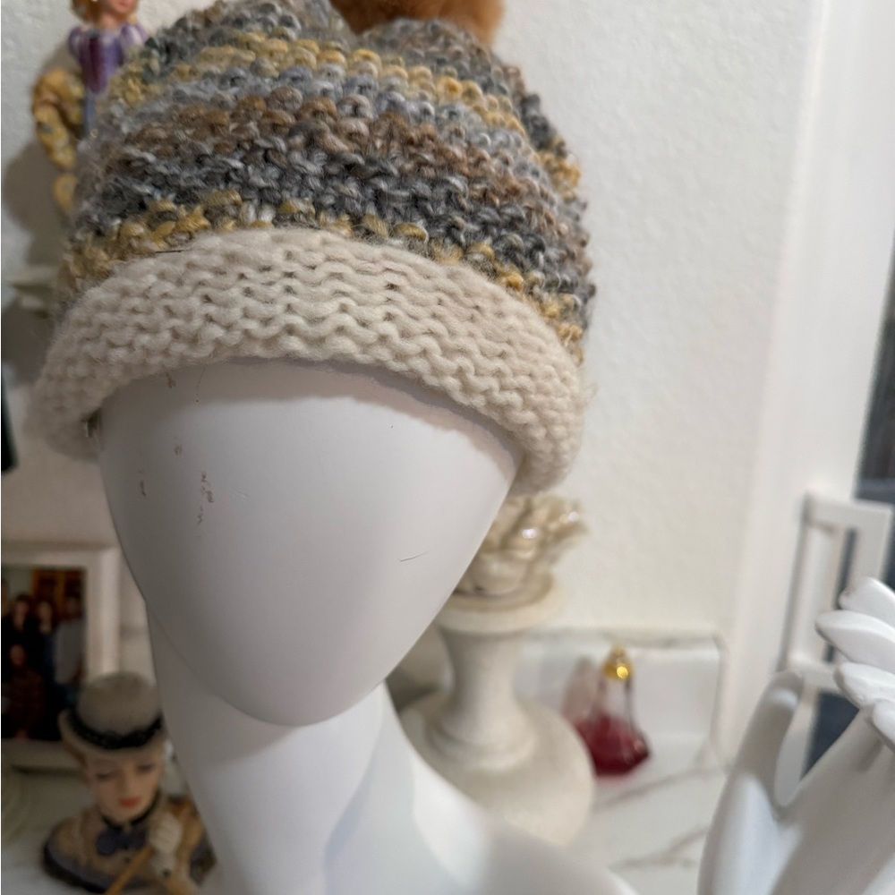 Multicolor Knit Beanie with Pom Pom